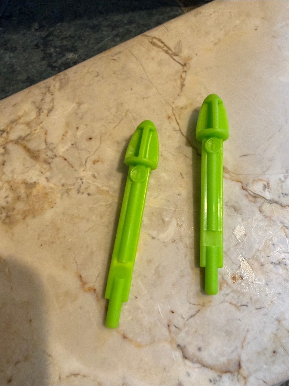Vintage GI Joe 1991 HEAVY DUTY AH-74 DESERT APACHE Missile set of 2